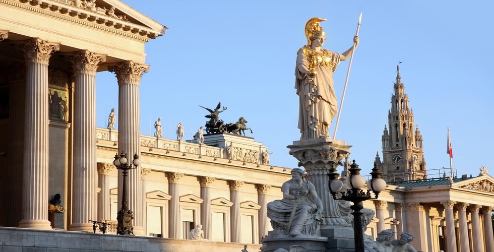 https://d3r8gwkgo0io6y.cloudfront.net/upload/Parliament house Vienna.jpg